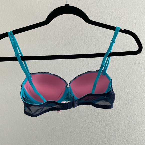 PINK VICTORIA’S SECRET PUSH-UP BRA - Picture 3 of 6